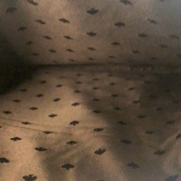 KATE SPADE dark blue floral print lap top Sleeve. Measures 15 X 10.5 inches. - Picture 5 of 10